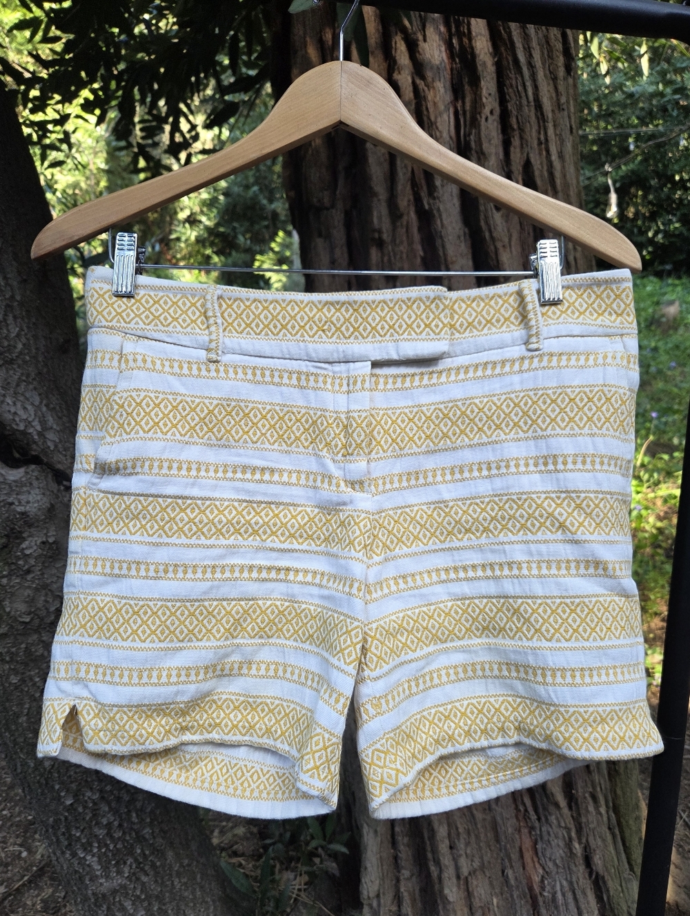 LOFT Yellow‎ And White Patterned Shorts